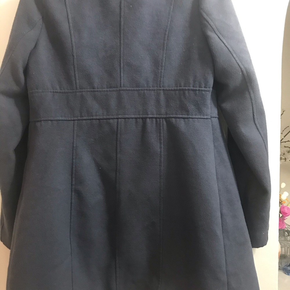 Coat - Picture 3 of 4
